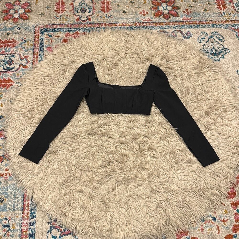 Bardot cropped blouse size small
